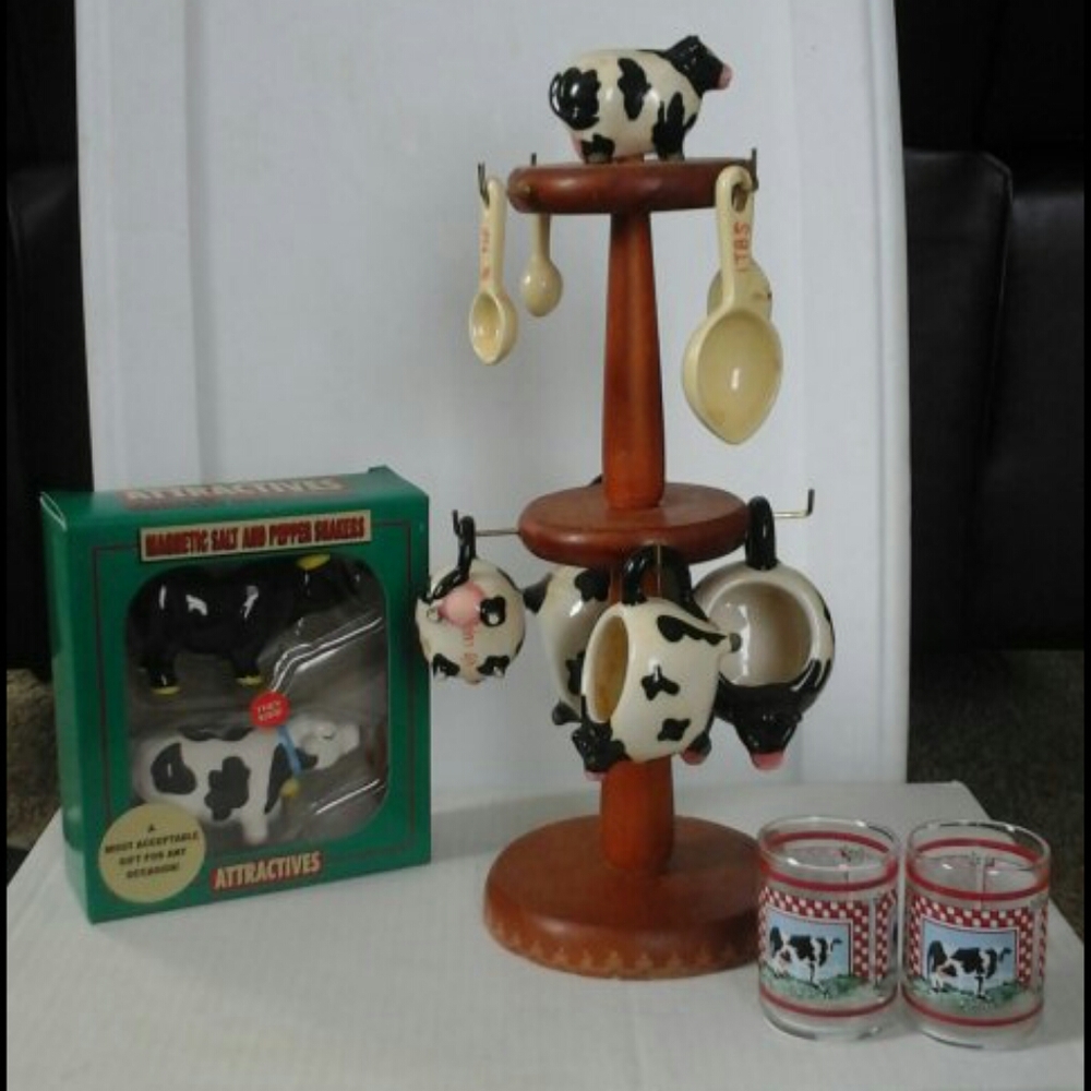 Farm theme kitchen items